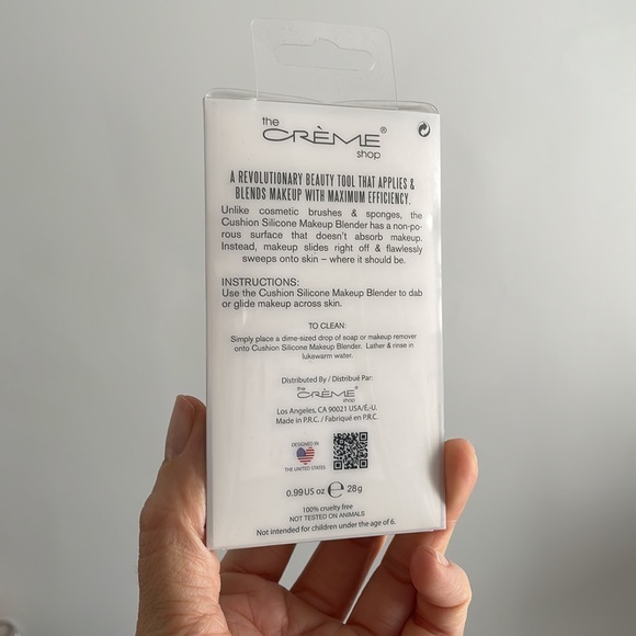 The Creme Shop | Cushion Silicon Makeup Blender - Picture 4 of 4